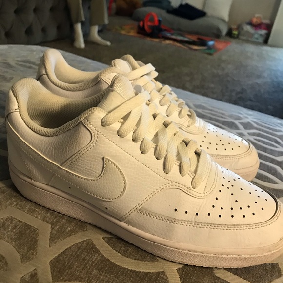 Nike - Picture 2 of 6